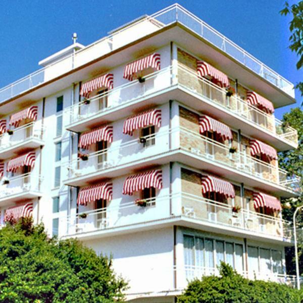 Hotel Ville De Paris Riccione Exteriör bild